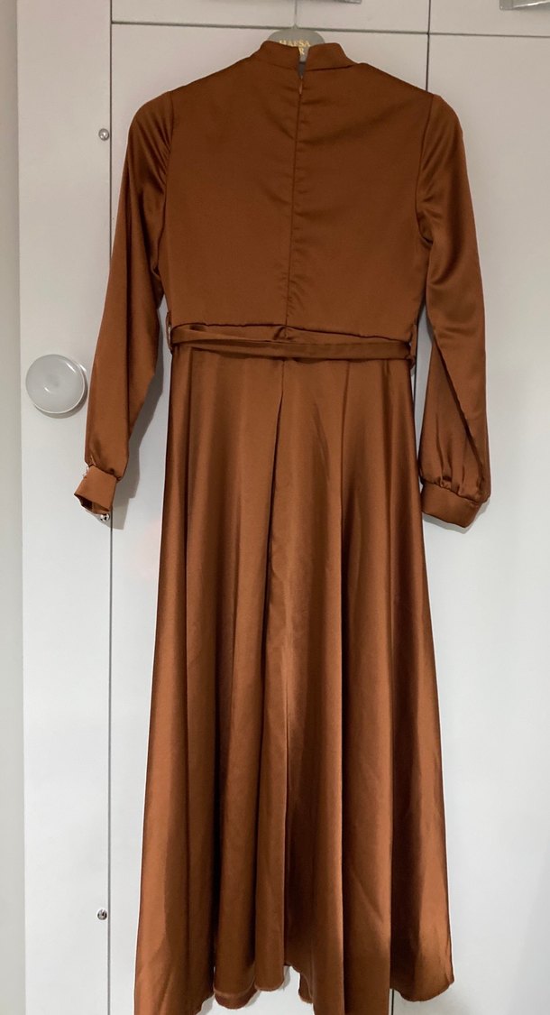Kahverengi Uzun Drapeli Kadın Elbise M bedene uygun - Görsel 4