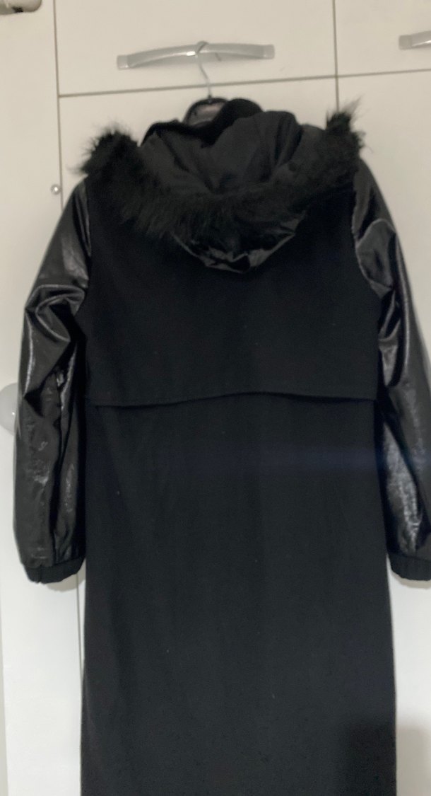 Siyah Deri Kemerli Uzun Kadın Ceket - Görsel 4