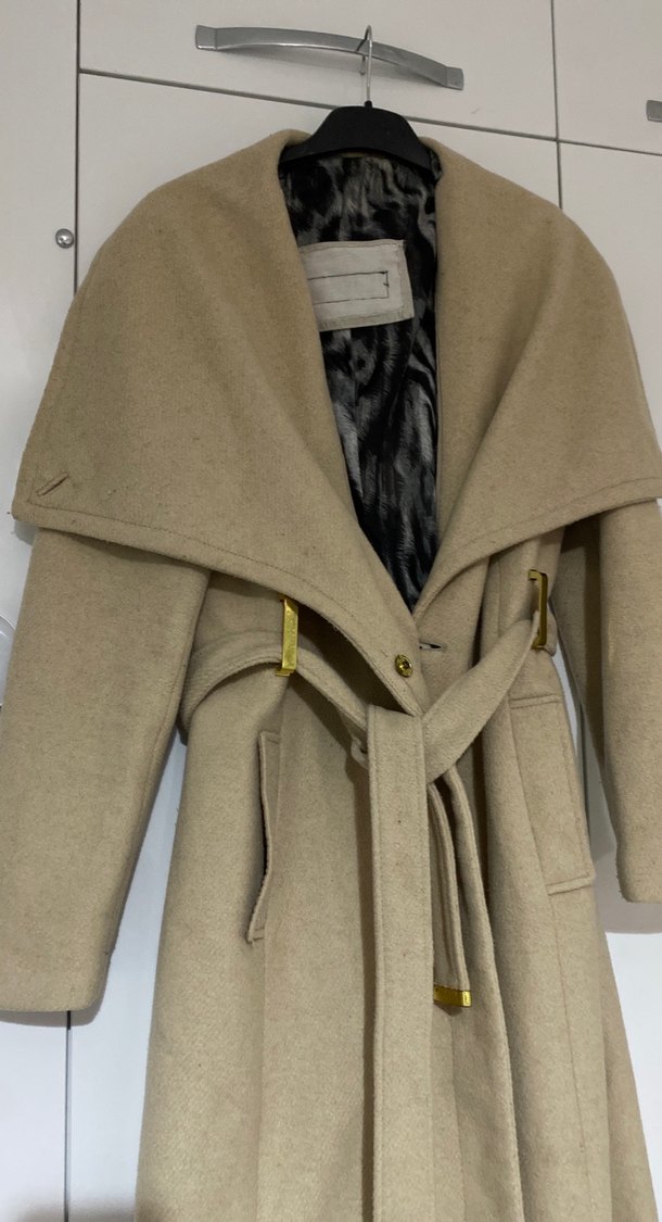 Bej Uzun Süe Kadın Kemerli Kaban kuru temizleme yapılması gereki - Görsel 3