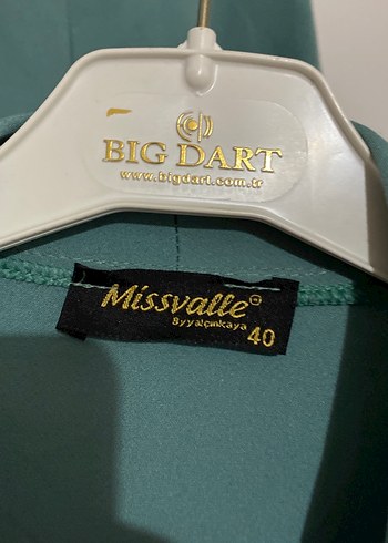 Dantel Detaylı Yeşil Tulum Takımı - Görsel 4