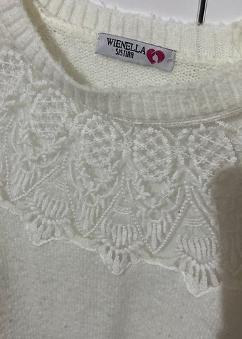 Örgü Detaylı Beyaz Kadın Kazak - Görsel 3