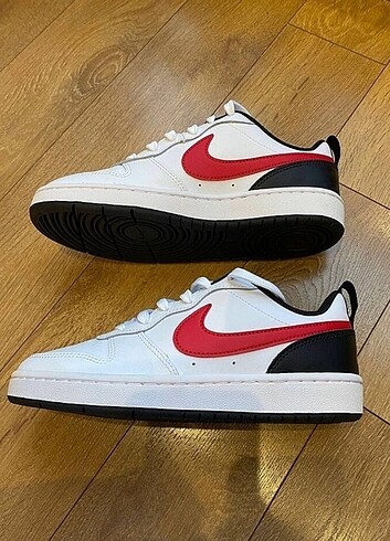 41 Beden İTHAL İÇİ DİKİŞLİ NİKE COURT BOROUGH LOW