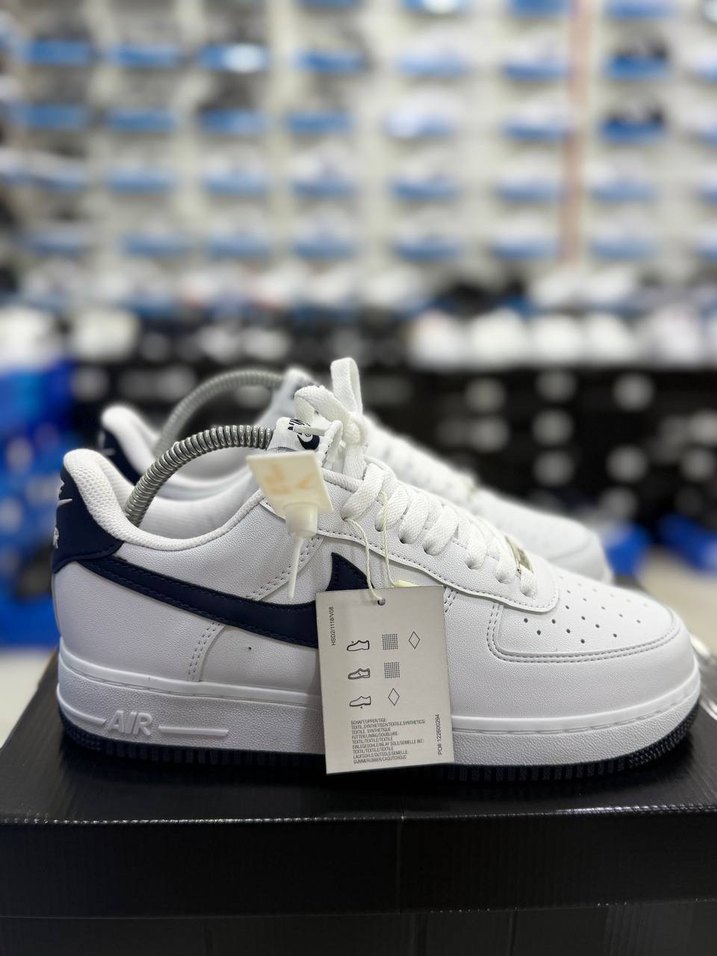 Nike Air Force 1 Beyaz Lacivert Spor Ayakkabı — görsel 4/7