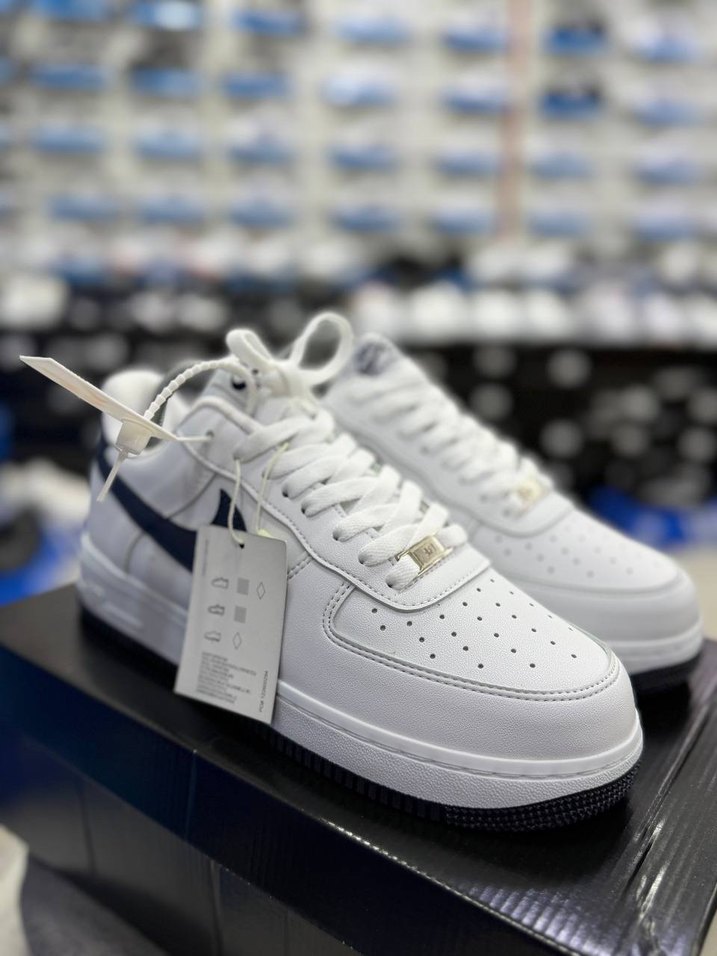 Nike Air Force 1 Beyaz Lacivert Spor Ayakkabı — görsel 3/7