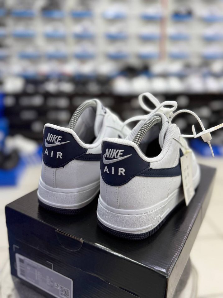 Nike Air Force 1 Beyaz Lacivert Spor Ayakkabı — görsel 5/7
