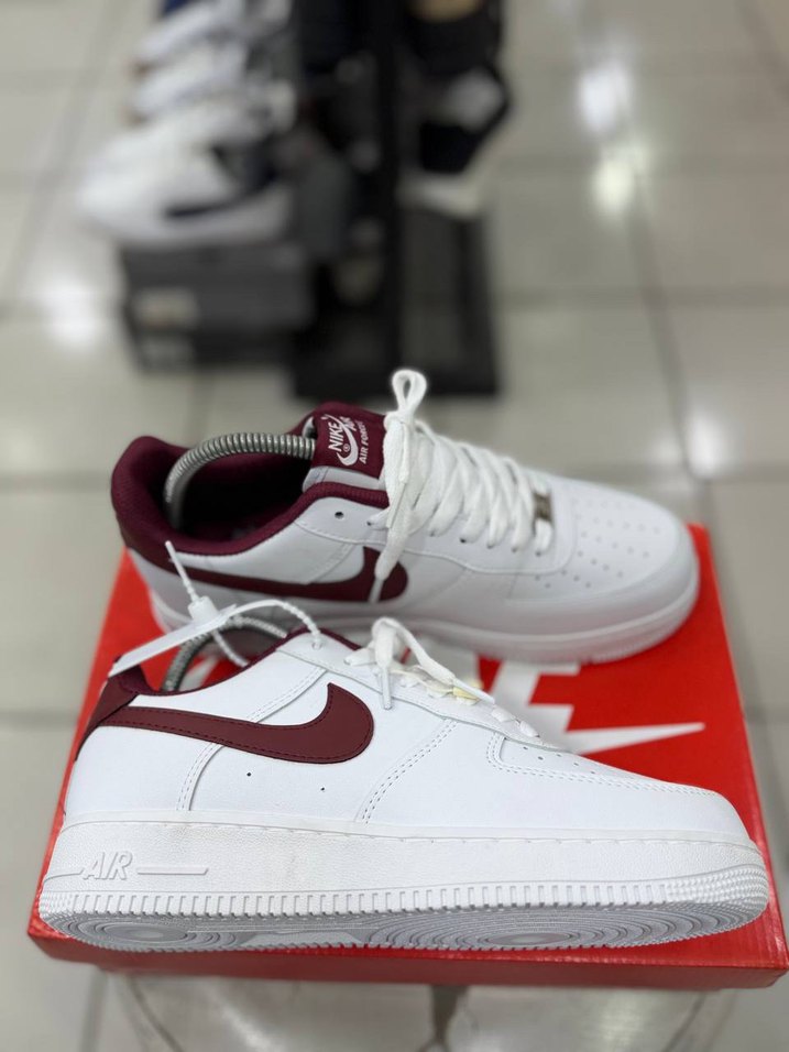 Nike Air Force 1 Beyaz & Bordo Retro Sneaker — görsel 2/7