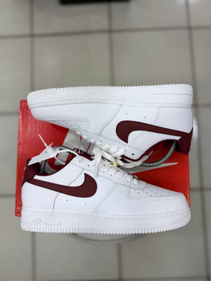 Nike Air Force 1 Beyaz & Bordo Retro Sneaker — görsel 3/7