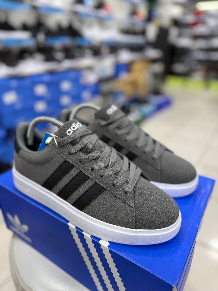 Adidas Gri Süet Sneaker — görsel 4/9