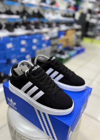 Adidas Siyah Beyaz Dusuk Bilekli Sneaker