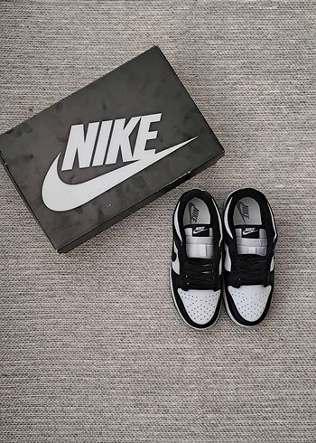 36 Beden Nike Siyah Spor Ayakkabı Velcro Detaylı Nike dunk
