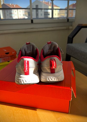 Nike Nike Revolition 31