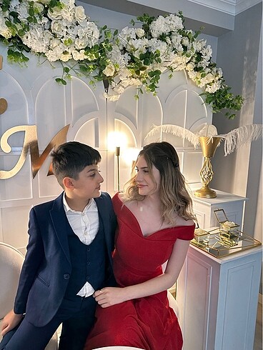 s Beden Kırmızı Parıltılı Abiye