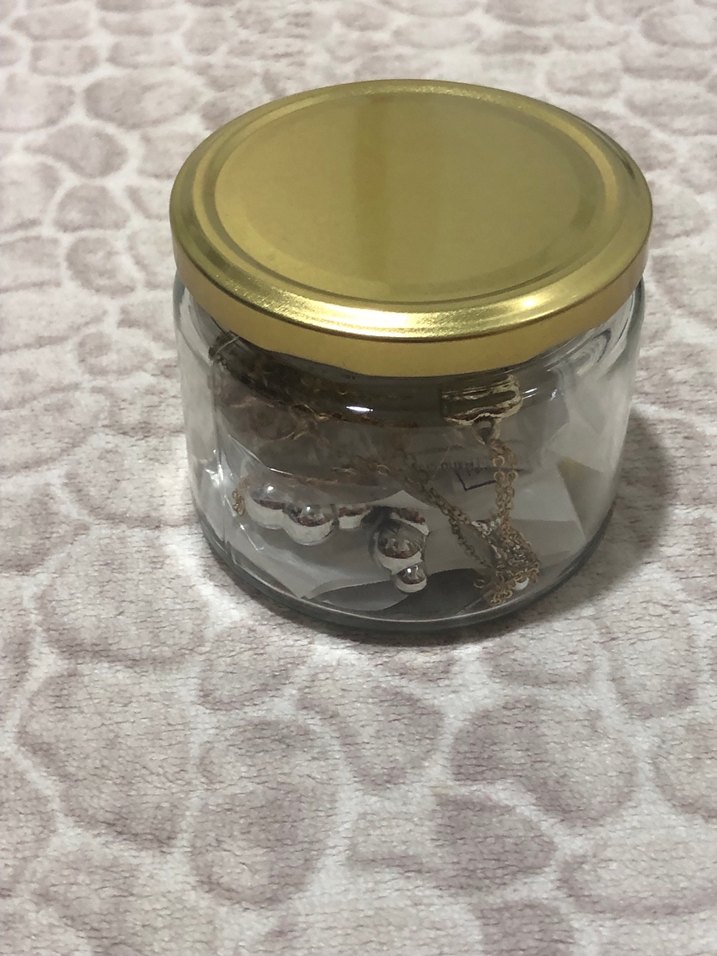 Takı kavanozu ağzına kadar dolu - Görsel 2