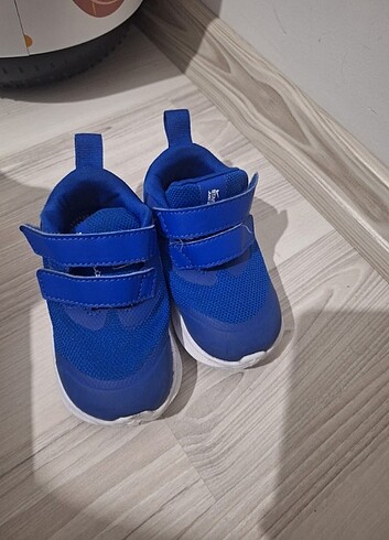 22 Beden NIKE COCUK AYAKKABI