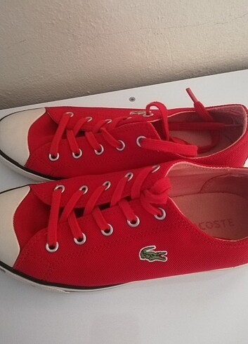 38 Beden kırmızı Renk Lacoste marka ayakkabi