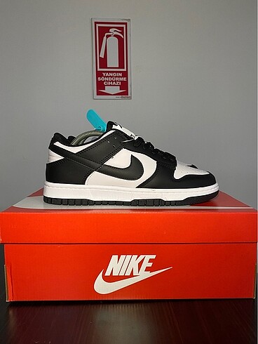 Nike Dunk Panda
