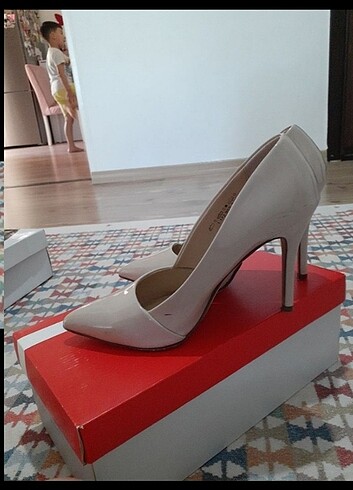 37 Beden bej stiletto ayakkabi