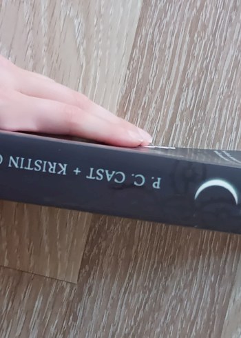  Bir Gece Evi serisi Av kitabı
