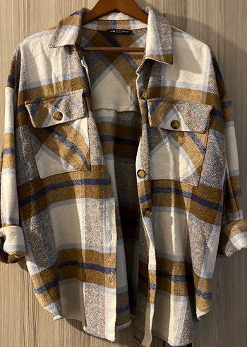 Düğmeli Bol Kesim Kadın Gömlek - Görsel 2