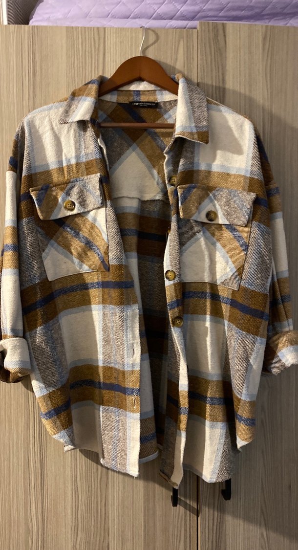 Düğmeli Bol Kesim Kadın Gömlek - Görsel 2