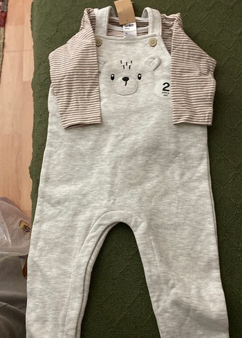 Gri Erkek Bebek Düğmeli Kısa Kollu Tulum - Görsel 5