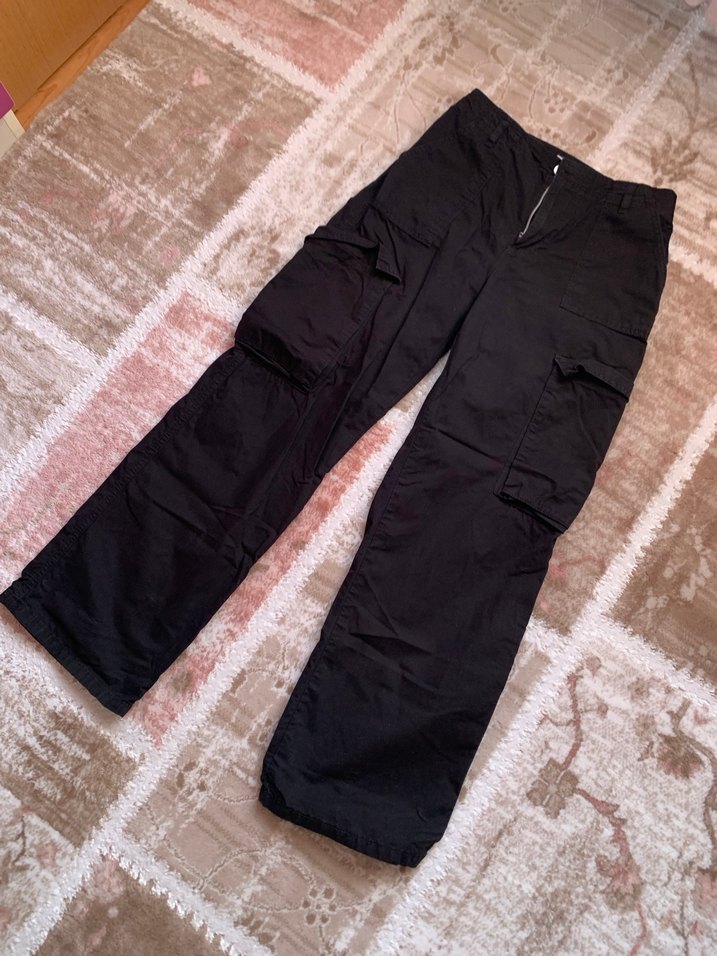 siyah kargo pantolon - Görsel 3