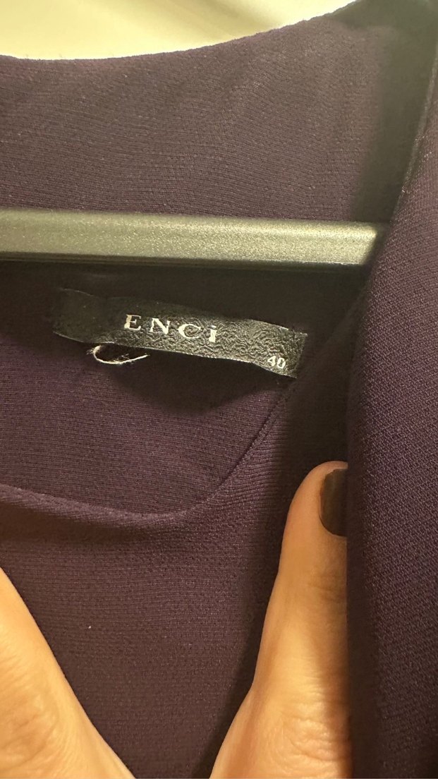 Mor Drapeli Midi Kolsuz Elbise - Görsel 2