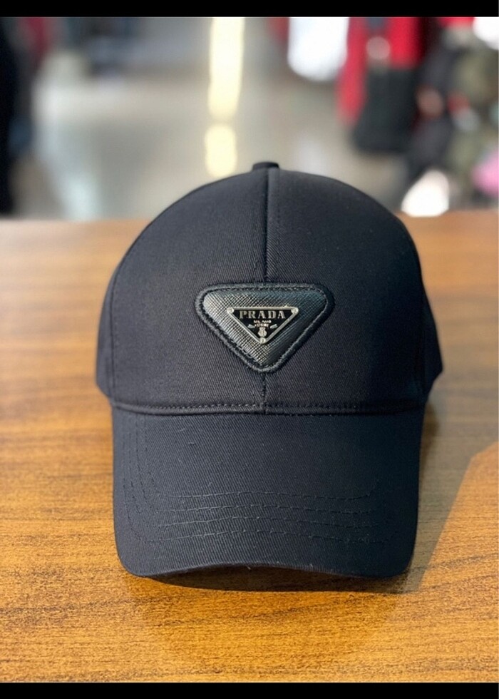Prada şapka - Görsel 2