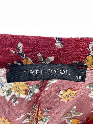 38 Beden çeşitli Renk Trendyol & Milla Bluz %70 İndirimli.