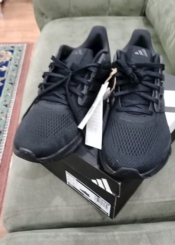 44.5 numara 
Siyah Adidas Erkek Koşu ve Spor Ayakkabısı sıfır - Görsel 2