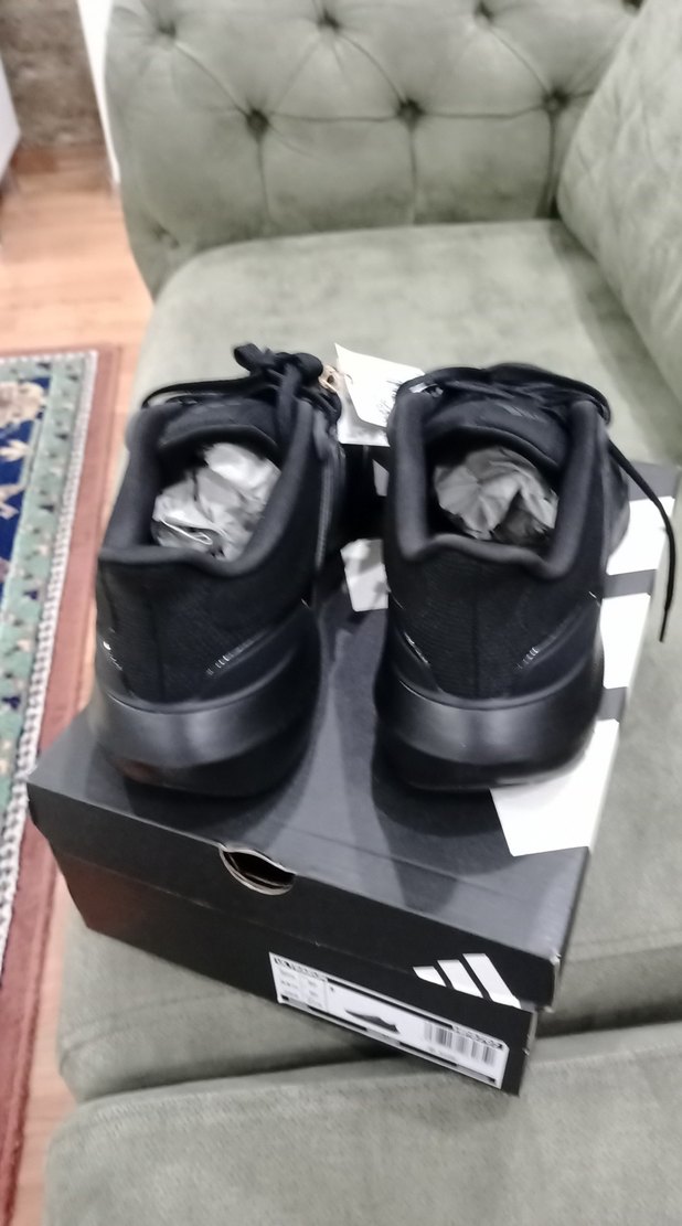 44.5 numara 
Siyah Adidas Erkek Koşu ve Spor Ayakkabısı sıfır - Görsel 4