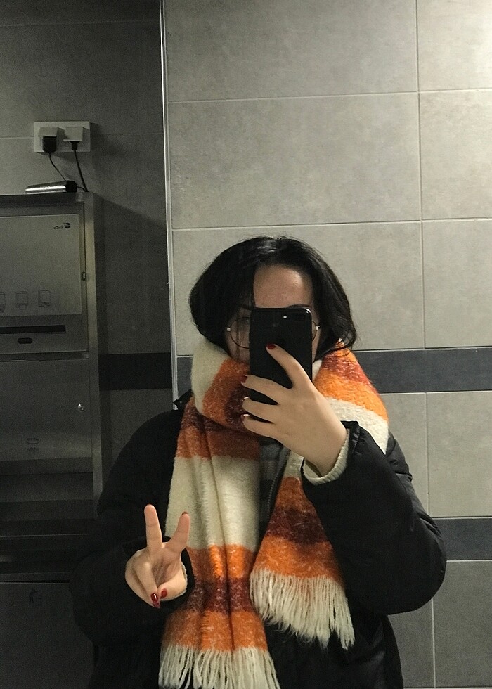 Kapüşonlu mont - Görsel 4