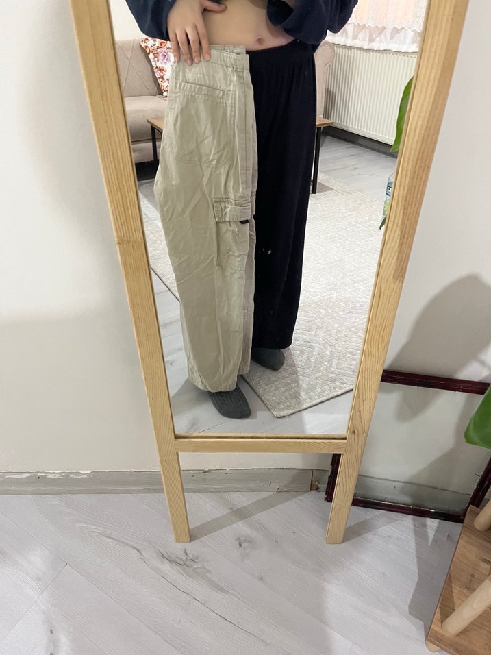 Düşük bel kargo pantolon - Görsel 4