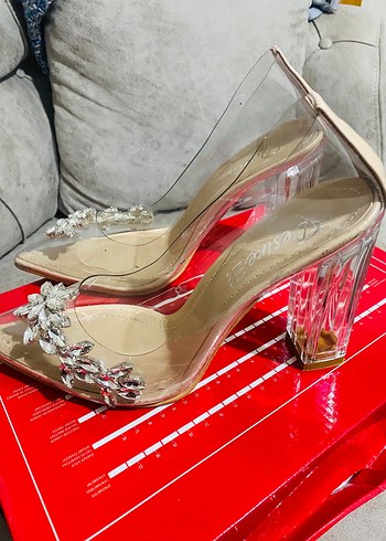 Beyaz Çiçekli Şeffaf Topuklu Abiye Ayakkabı - Görsel 3