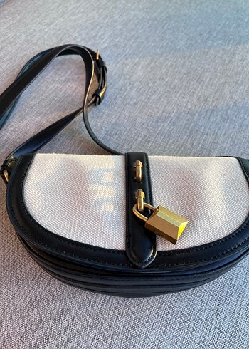 Zara Zara kilit Çanta