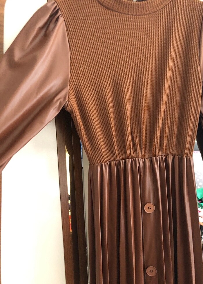 Tesettür derı elbise - Görsel 2