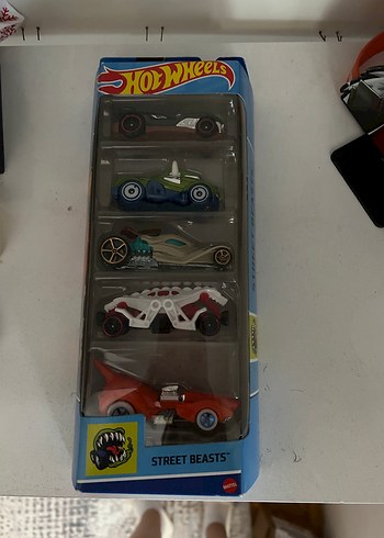Hot Wheels Street Beasts Çoklu Renkli Oyuncak Araba Seti
