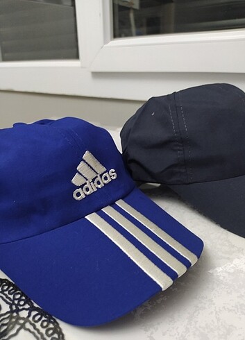 Adidas Nike şapka 