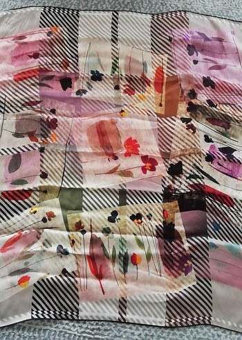 Armine Gri Bohem Desenli Kadın eşarp - Görsel 3