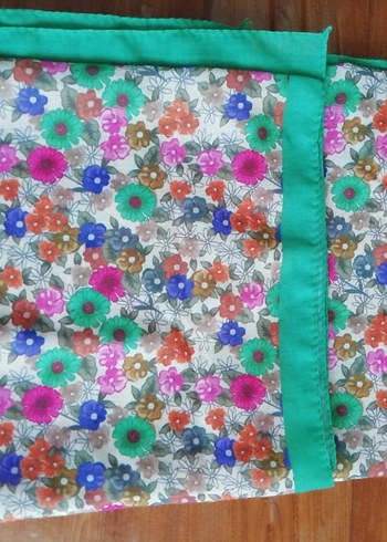 Çiçek Desenli Çok Renkli eşarp - Görsel 5