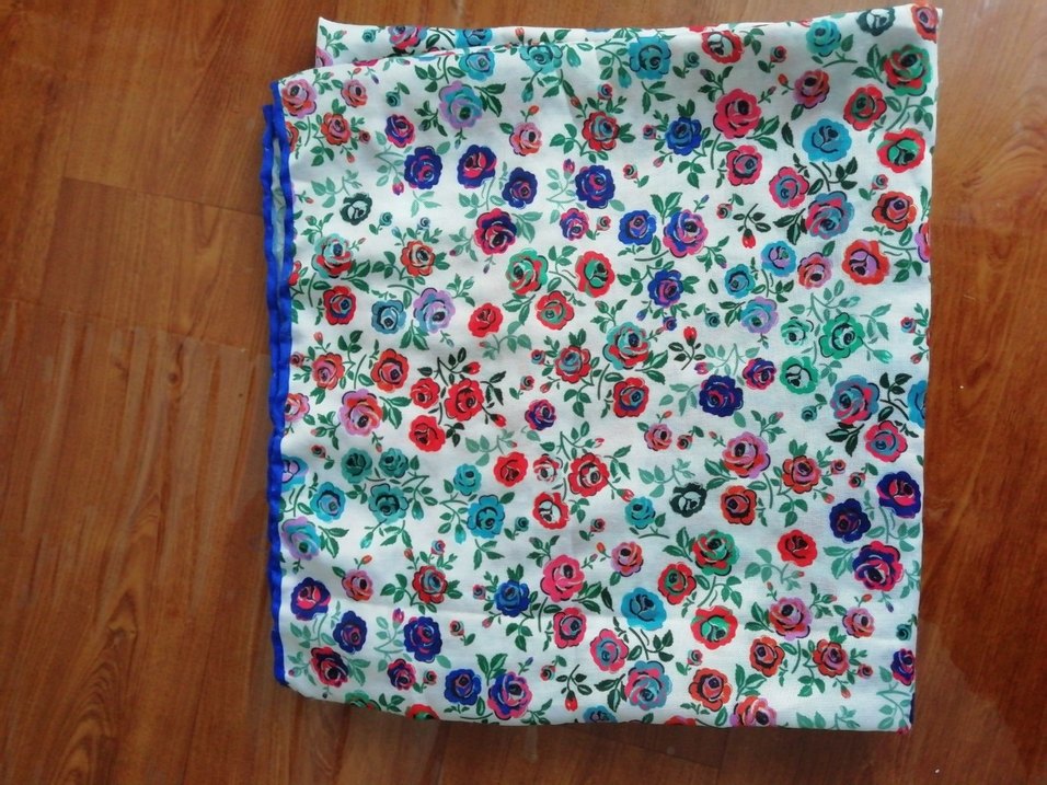 Çiçek Desenli Çok Renkli eşarp - Görsel 4