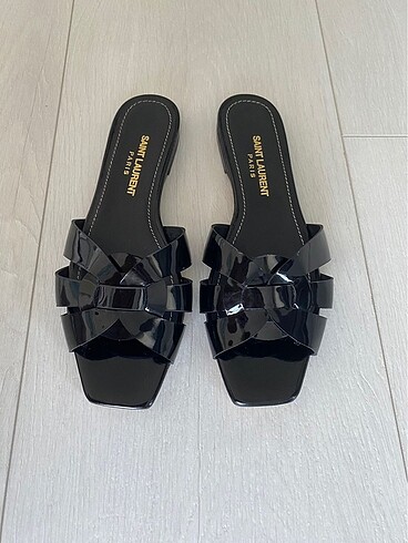 Saint Laurent Terlik