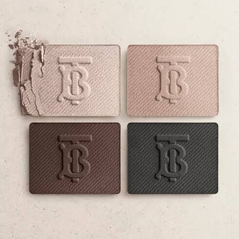 Burberry Eye Quad no:4 Midnight