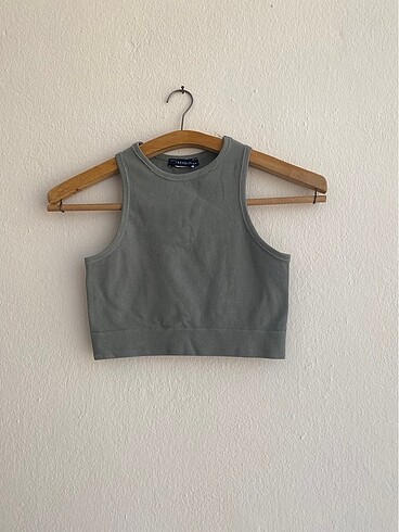 Tarz crop