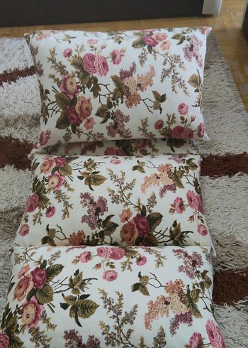 Çiçek Desenli Çok Renkli Minder - Görsel 2