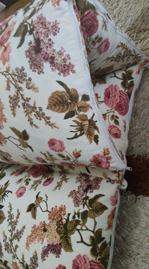 Çiçek Desenli Çok Renkli Minder - Görsel 4