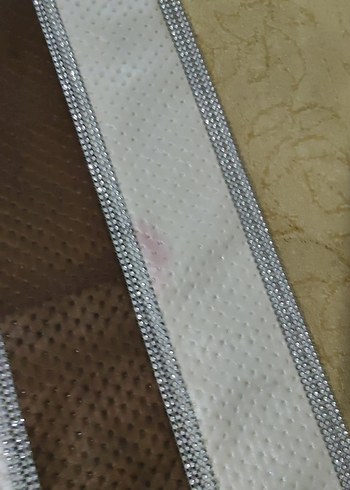 Kahverengi İşlemeli Masa Örtüsü - Görsel 3