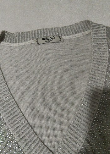 Kadın Gri V Yaka Kolsuz Triko Süveter - Görsel 2