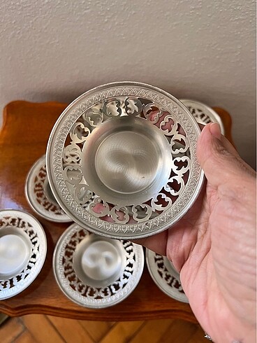 Gümüş çay bardağı altlığı