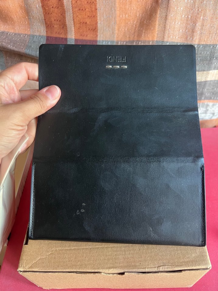 Fendi Siyah siyah gözlük kutusu - Görsel 3